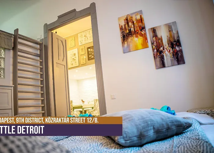 Little Americas Detroit Apartment *