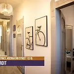 Apartment Little Americas Detroit Budapest